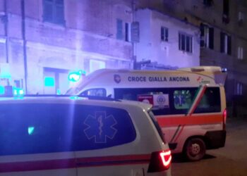 Quindicenne trovato morto in un fossato con la bicicletta