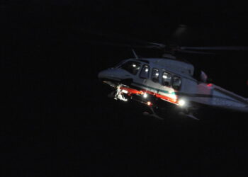 Si incastra sotto il ghiaccio, muore uno scalatore a Cogne