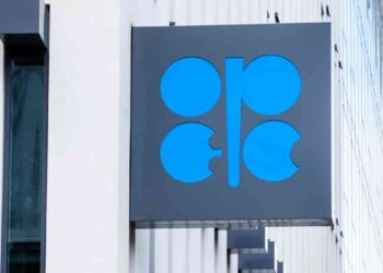 Petrolio in picchiata: giocano a sfavore colloqui Usa-Iran e decisioni dell’OPEC+