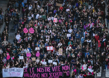 Non una di meno in piazza a Torino contro il ddl Bongiorno