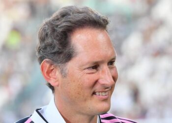 Elkann compie 50 anni, la Juve lo festeggia: il messaggio di auguri