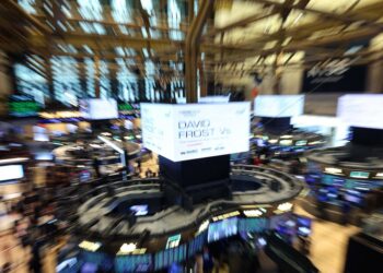 Effetto Hormuz, crolla il petrolio. Corrono le borse di Europa e Usa