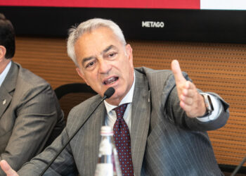 Maggioranza avanti sulla legge elettorale, muro delle opposizioni