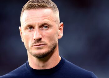 Abate sfida Aquilani, stavolta sul campo