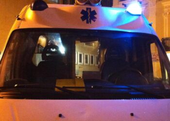 Investito da un’auto nel Novarese, trentenne in gravi condizioni
